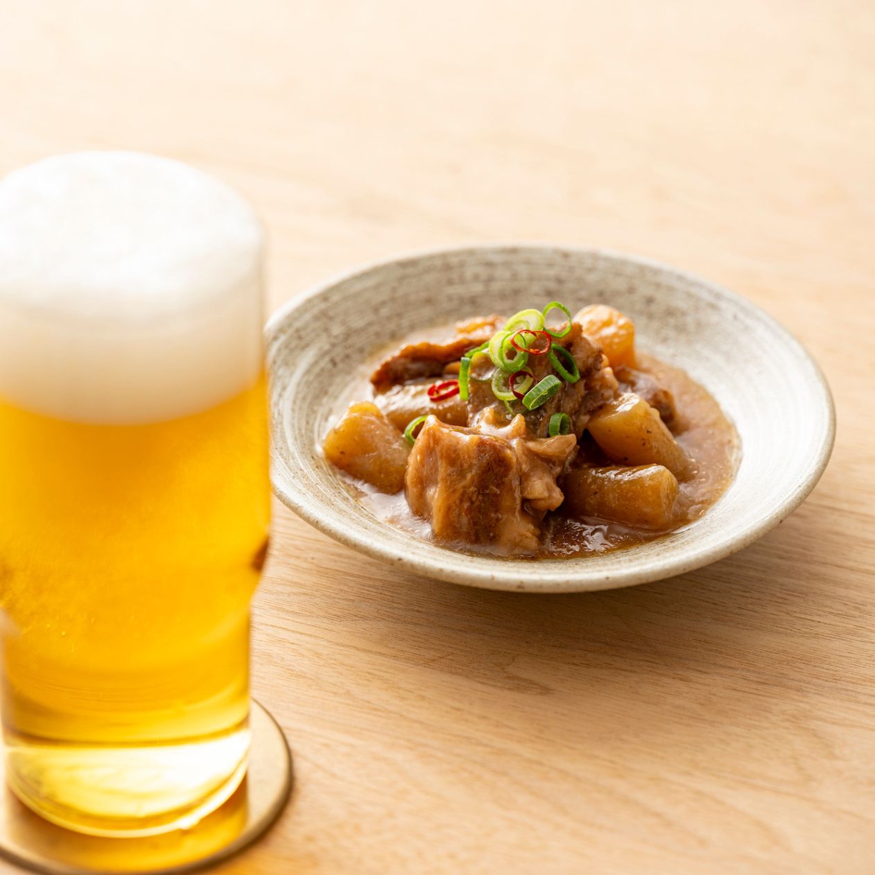 とろ〜り国産牛すじ煮込み ×4個 – OSAKA SAIKA